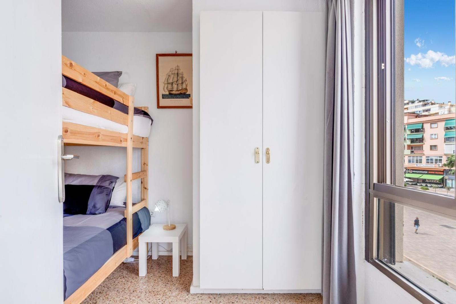 Nogalera Rainbow 2-Bedroom Apartment, Pool And Parking By Namaste Elite Torremolinos Exterior foto